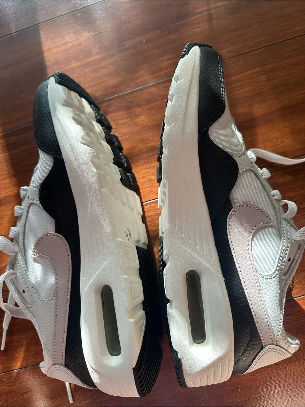 Nike women's Air Max size 8 brand new